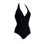 Salming Soho Swimsuit. Fin badedrakt med halterneck.
Velg cupstørrelse f.eks A og sørrelse til brief f.eks 36 = A cup: 36.

