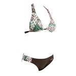 Salming Kiera Halterneck Bikini. Pen bikini fra Salming. Halterneck overdel i fint mønster. Toppen har knyting i nakke og rygg. Matchende truse ...