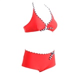 Salming Aisha Halterneck Bikini. Pen bikini fra Salming. Salming bikinioverdel i halterneck modell. Tilhørende Salming truser i boxer modell. 
...